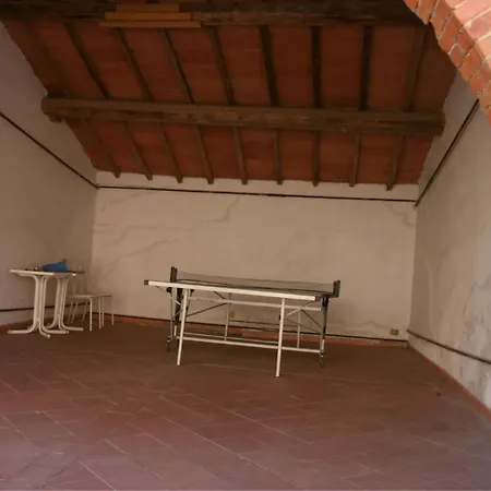 Apartment Chianacce Sleeps 4 Pool