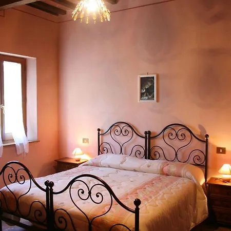 Apartment Chianacce Sleeps 4 Pool *