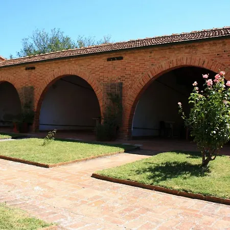 Chianacce Sleeps 4 Pool Apartment *